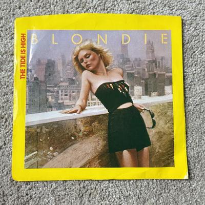 LOT 230K: Collection of Vintage 45s: Madonna, Whitney Houston, Blondie, The Supremes & More