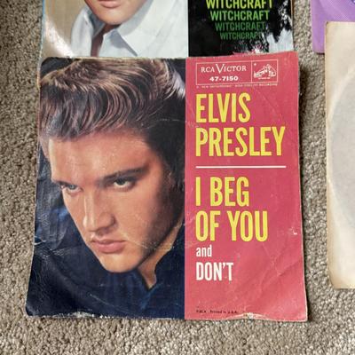 LOT 232K: Vintage 45s: Elvis, David Bowie, George Michael & Elton John