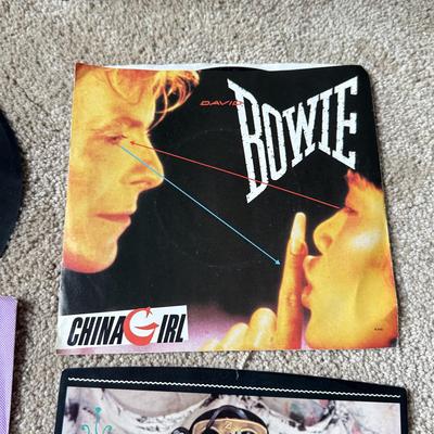 LOT 232K: Vintage 45s: Elvis, David Bowie, George Michael & Elton John