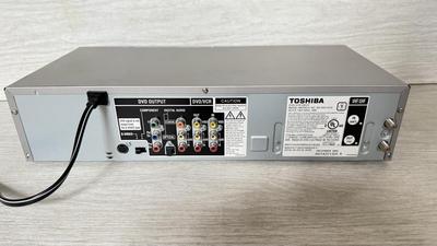 LOT 236D: Toshiba DVD/VCR Deck Model SD-K531SU2
