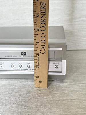 LOT 236D: Toshiba DVD/VCR Deck Model SD-K531SU2