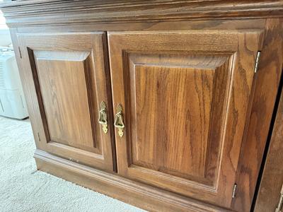 LOT 238L: Pennsylvania House TV Cabinet / Book Case