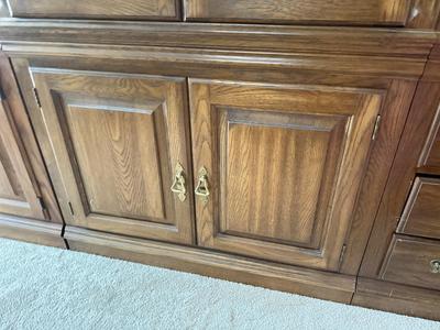 LOT 239L: Pennsylvania House Glass Front Cabinet