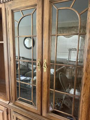 LOT 239L: Pennsylvania House Glass Front Cabinet