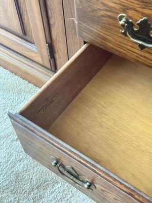 LOT 240L: Pennsylvania House Drop Front Desk / Bookshelf