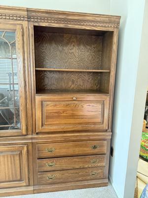 LOT 240L: Pennsylvania House Drop Front Desk / Bookshelf