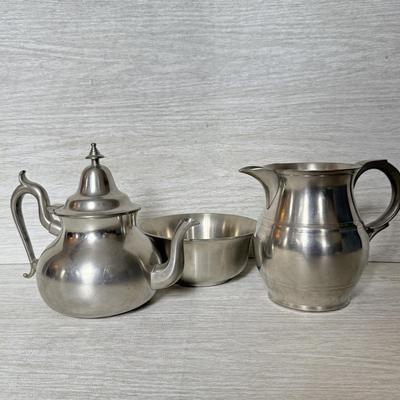 LOT 283K: Woodbury Pewter Tea Pot & Pitcher w/ 1985 Danforth Pewter Bowl