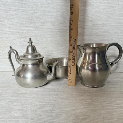 LOT 283K: Woodbury Pewter Tea Pot & Pitcher w/ 1985 Danforth Pewter Bowl