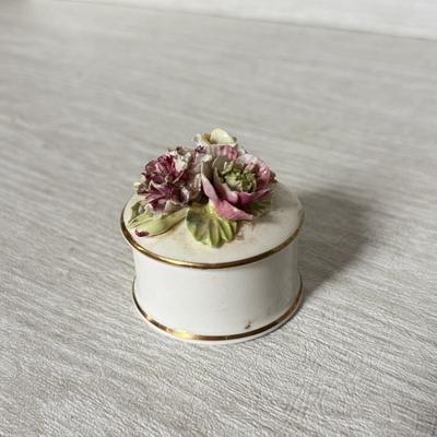 LOT 284K: Vintage China Collection: Royal Doulton "Linda" & "Darling," Crown Floral Trinket Box, Stangl Flower...