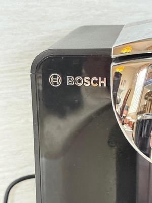 LOT 285K: Single Serve Coffee Makers: Keurig K-Compact K35 & Bosch Tassimo