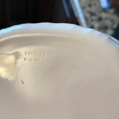 LOT 286K: White Corning Ware Casserole Baking Dishes