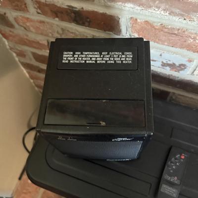 LOT 288F: Duracraft Corp. Air Heater Model CZ-308 & Duraflame Electric Fireplace Model DFS-550-22