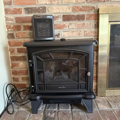 LOT 288F: Duracraft Corp. Air Heater Model CZ-308 & Duraflame Electric Fireplace Model DFS-550-22