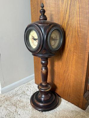 LOT 293: Vintage-Style Home Decor Clocks