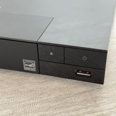LOT 295F: Sony Blu-Ray/DVD Player Model BDP-S1700