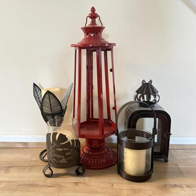 LOT 305L: Home Decor Lantern & Candle Holder Collection