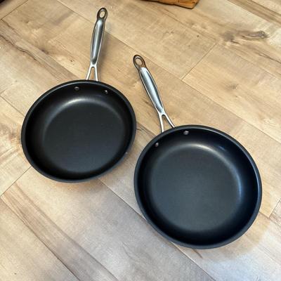 LOT 309K: Pots & Pans: Palm Restaurant, Thomas, Calphalon, Cuisinart & More