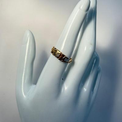 LOT 313J: 14k Gold “Mom” Ring (Broken - 2.3g)