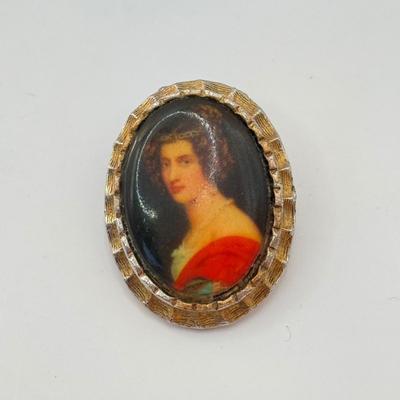 LOT 315J: Vintage 1950s West Germany Porcelain “Pin of Pretty Lady” & Two Vintage Cross Pendants