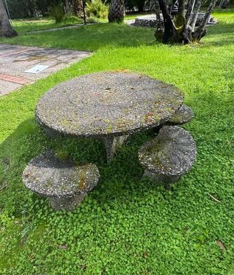 Vintage Concrete Outdoor Table and 5 Stools - Table is broken