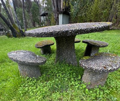Vintage Concrete Outdoor Table and 5 Stools - Table is broken