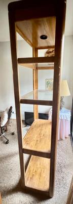 Shelf Unit with Light - works