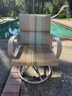 Pool chair