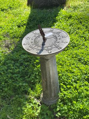 Vintage Sundial - dial is broken
