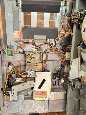 1982 Bally MFG Corp Slot Machine - not working