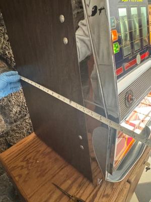 1982 Bally MFG Corp Slot Machine - not working