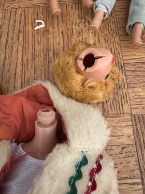 Vintage Set of 6 Barbies, 2 Ken's and 2 Cases