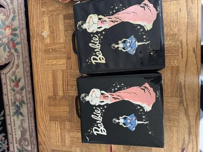 Vintage Set of 6 Barbies, 2 Ken's and 2 Cases