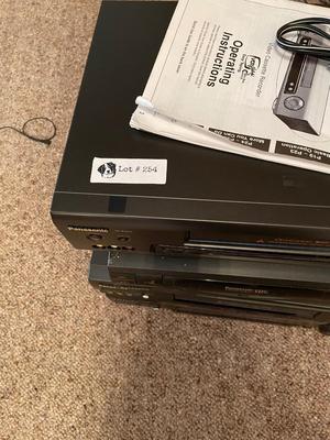 Lot of 8 VHS Player and 2 Rewinder