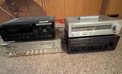 Lot of 3 Yamaha and 1 Quadrafelx 979 Receivers