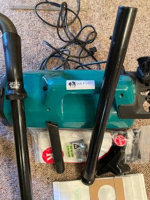 Hoover Vacuum Cleaner - works