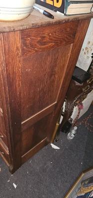 Antique chest of drawers