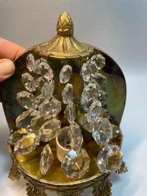 Wall sconce with crystal