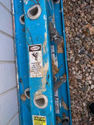 16’ WERNER FIBERGLASS EXTENSION LADDER