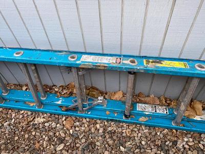 16’ WERNER FIBERGLASS EXTENSION LADDER
