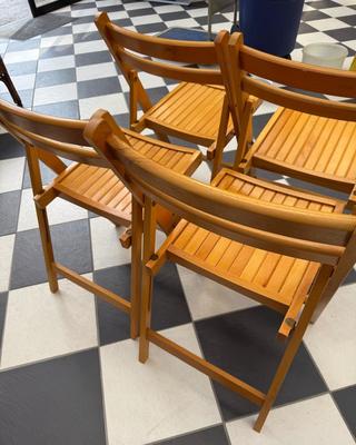 Set of 4 Folding Chairs