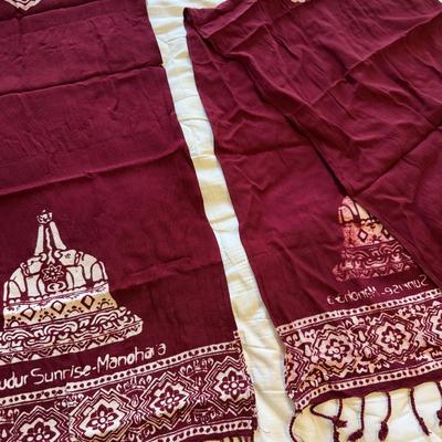 Lovely Scarves: Batik & More (GB2-HS)