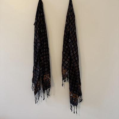 Lovely Scarves: Batik & More (GB2-HS)