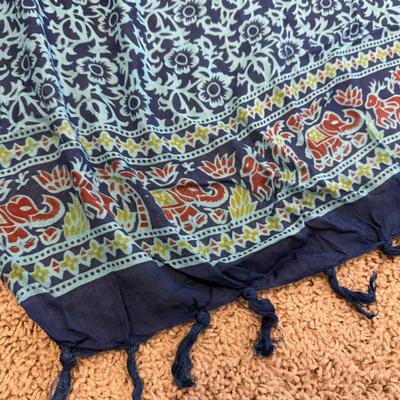 Lovely Scarves: Batik & More (GB2-HS)