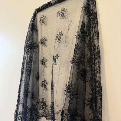 Lovely Scarves: Batik & More (GB2-HS)