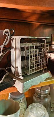 3 vintage Toasters, Instant Collection!