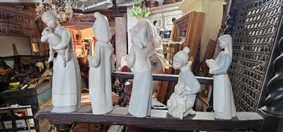 Lot of 5 Lladros Shepherdess, Girl holding Piglet, Girl with Lamb, Shepard with Lamb, Shepard Girl All Matte Finish