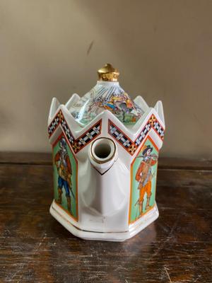 Vintage Windsor teapot