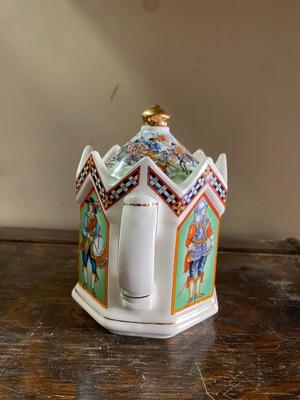 Vintage Windsor teapot