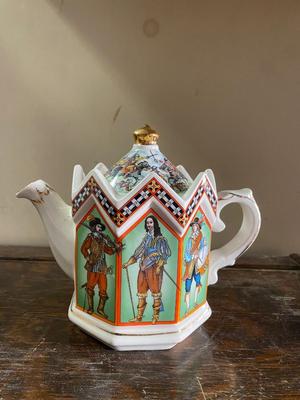 Vintage Windsor teapot
