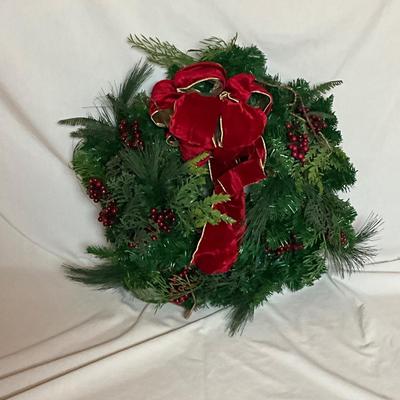 A1430 Frontgate Christmas Lot